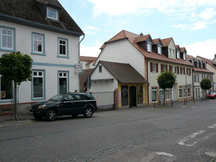 Eigentumswohnung kaufen in Friedrichsdorf - Fachwerk-Ensemble Friedrichsdorf, Hugenottenstraße 111 / Institut Garnier