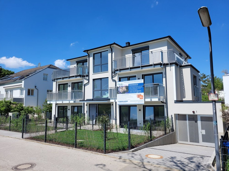 Eigentumswohnung, Dachgeschosswohnung, Kapitalanlage, Penthouse, Anlegerwohnung, Erdgeschosswohnung kaufen in München-Fasangarten - Casa al Campo, Grenzstraße 7